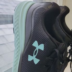 Under Armour women shoes 👟